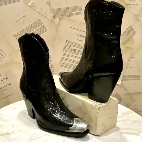 Free People Brayden Western Boot Metallic Black Leather Pewter Etched Tip Zip - Picture 7 of 10